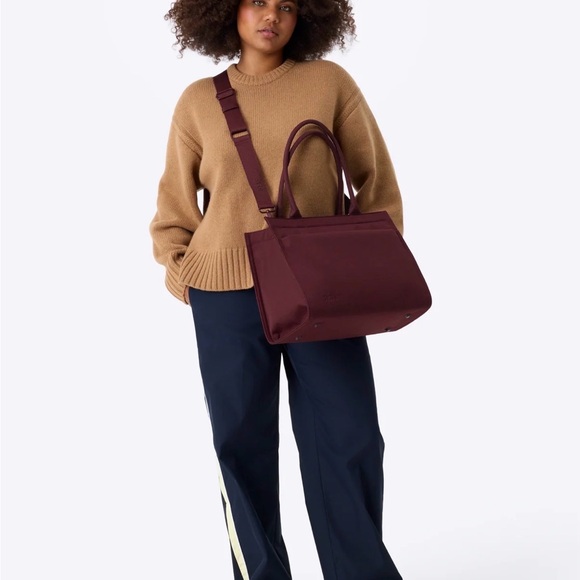 NWOT BEIS Book Tote in Burgundy - Picture 11 of 11